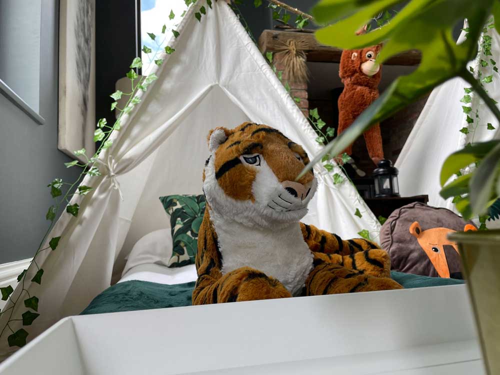 The Tiger Who Came To See - Welcome To The Jungle Theme | The Pyjama Party Company